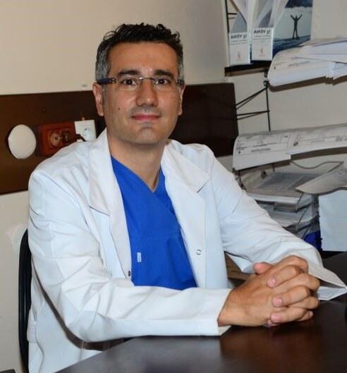 doktor vertebrolog Burak Louka