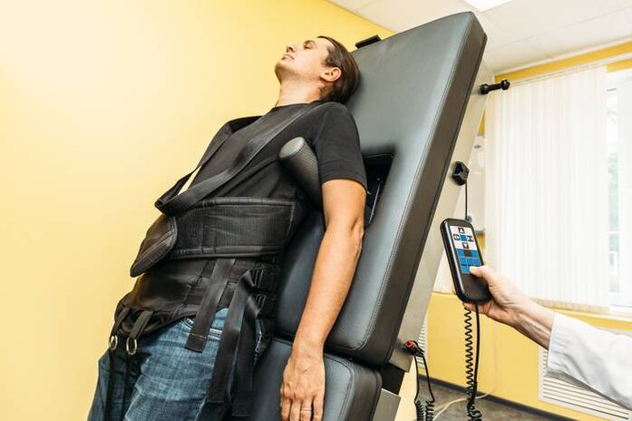 Osteokondroz için sırt çekişi